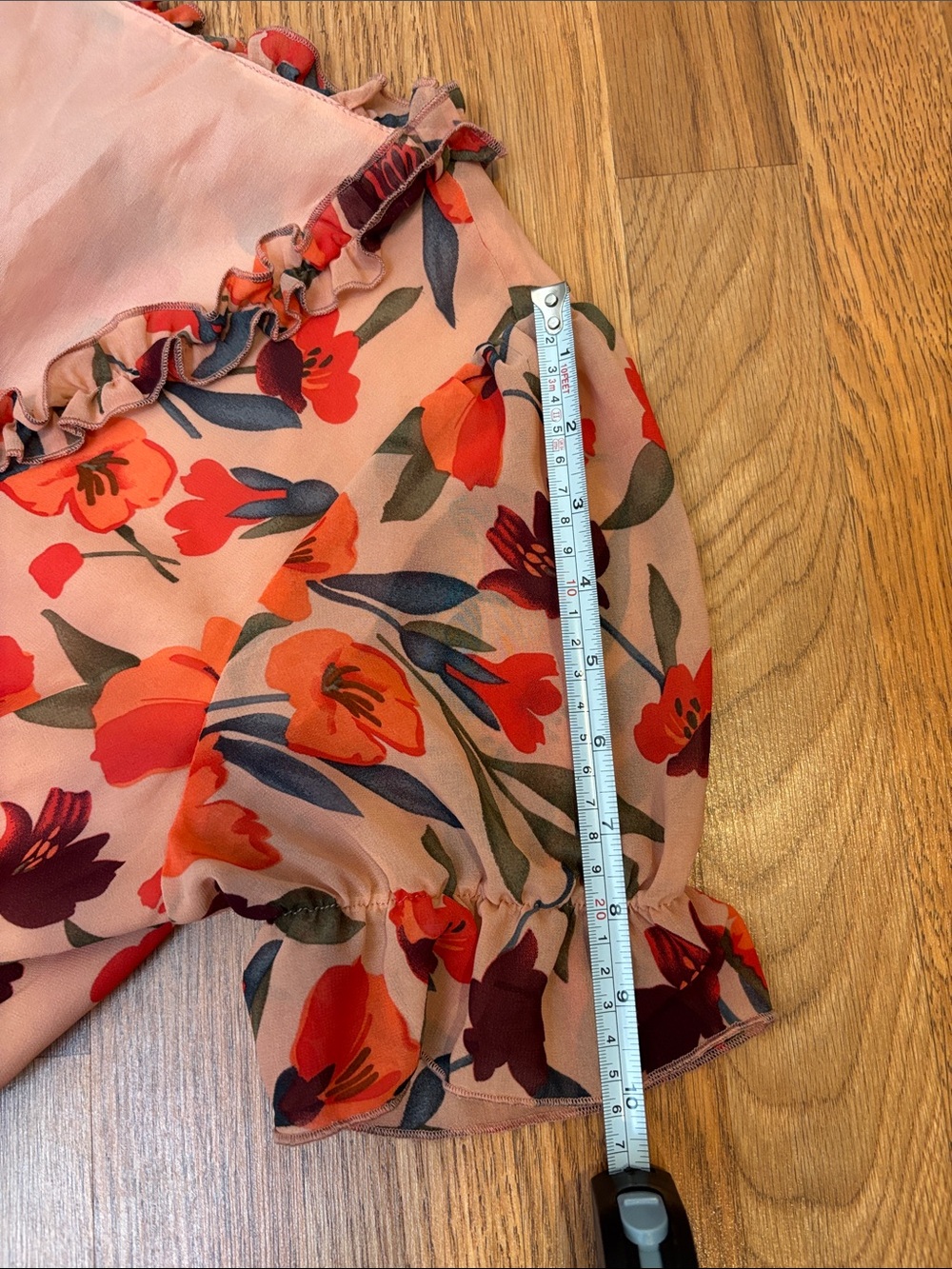 Elegant peach and coral pink burgundy floral ruffle maxi dress. Size M. - Picture 16 of 17